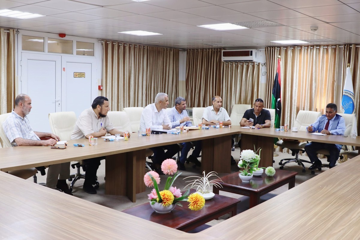 The university president's meeting with corresponding faculties