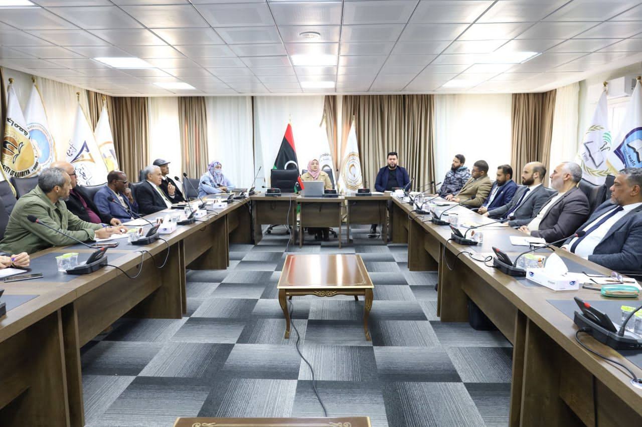 Meeting on University Laboratory Development Held at the Ministry